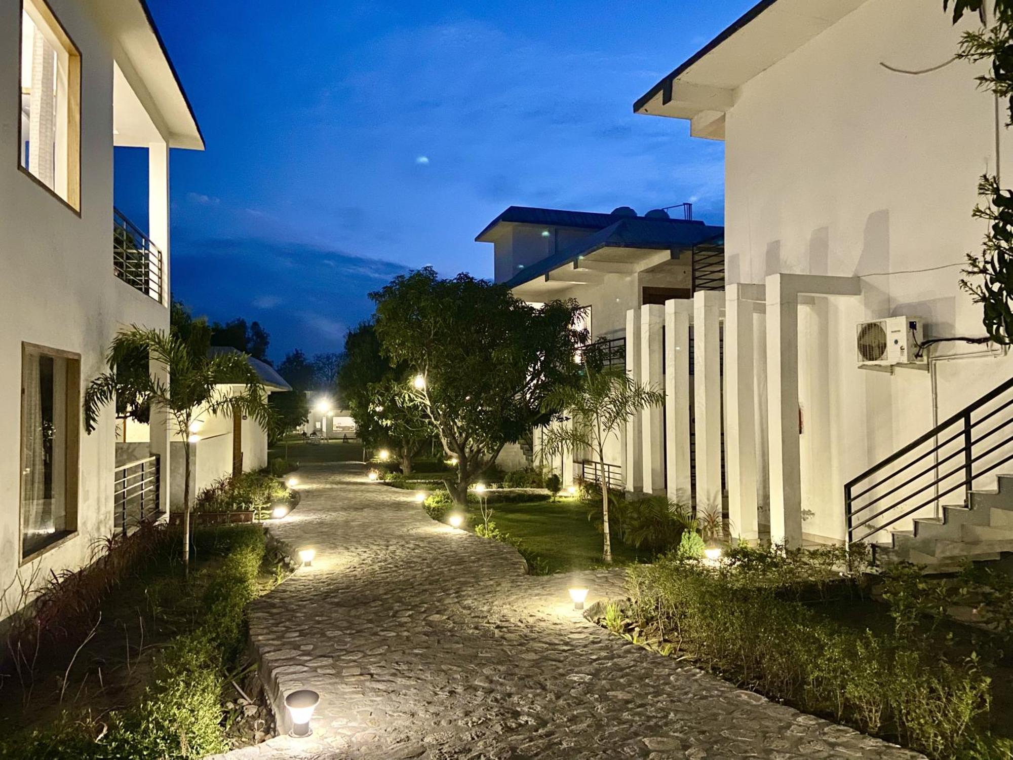 The White Oak Corbett Spa & Resort Ramnagar  Εξωτερικό φωτογραφία