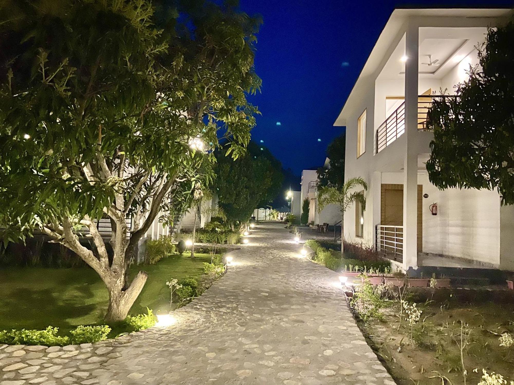 The White Oak Corbett Spa & Resort Ramnagar  Εξωτερικό φωτογραφία